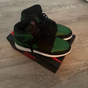 Air Jordan 1 retro high OG pine